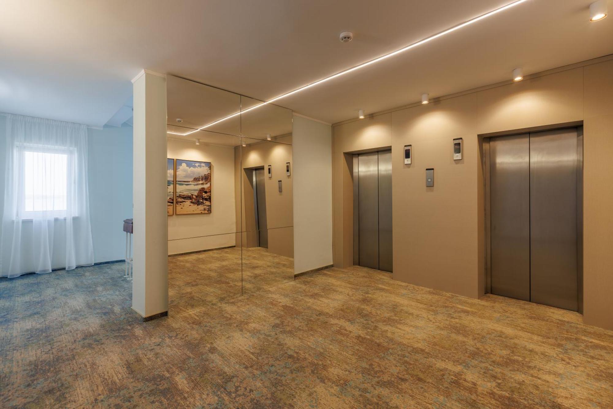 Hotel Comandor مامايا المظهر الخارجي الصورة