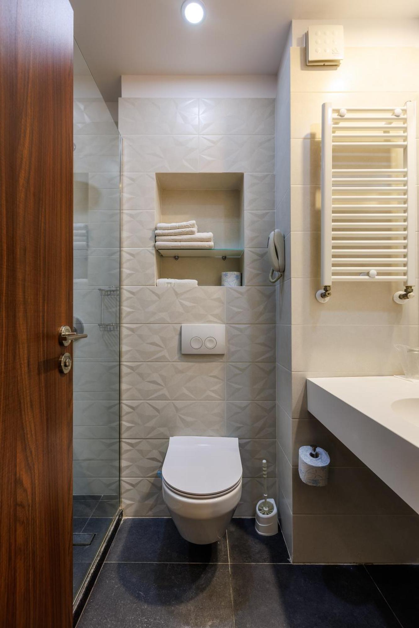 Hotel Comandor مامايا المظهر الخارجي الصورة